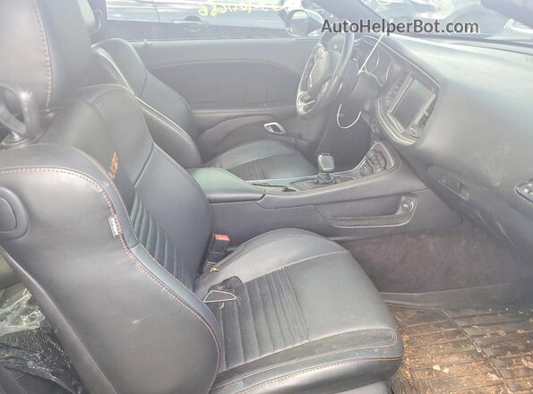 2C3CDZFJ1GH256292 2016 DODGE CHALLENGER Black Front interior view