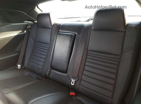 2C3CDZFJ1GH256292 2016 DODGE CHALLENGER Black Rear seats view