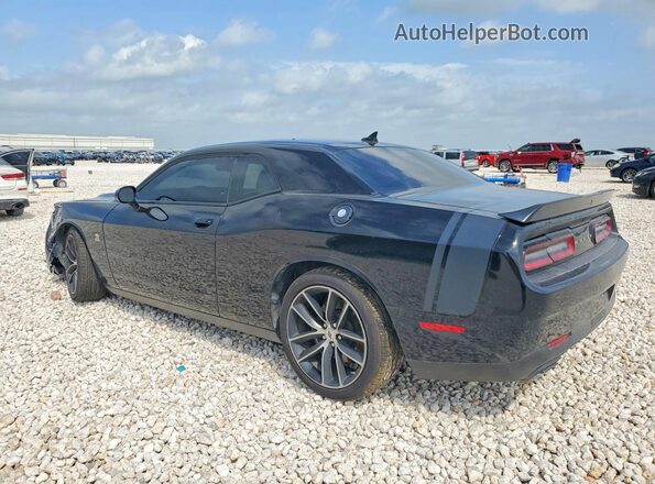 2C3CDZFJ1JH131252 2018 DODGE CHALLENGER Черный Задняя левая четверть