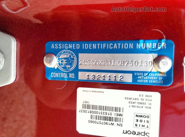 2C3CDZFJ1KH750130 2019 DODGE CHALLENGER Burgundy ძრავის განყოფილების ხედი