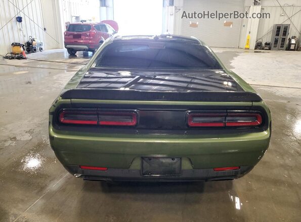2C3CDZFJ1LH196542 2020 DODGE CHALLENGER Green Հետևի տեսք