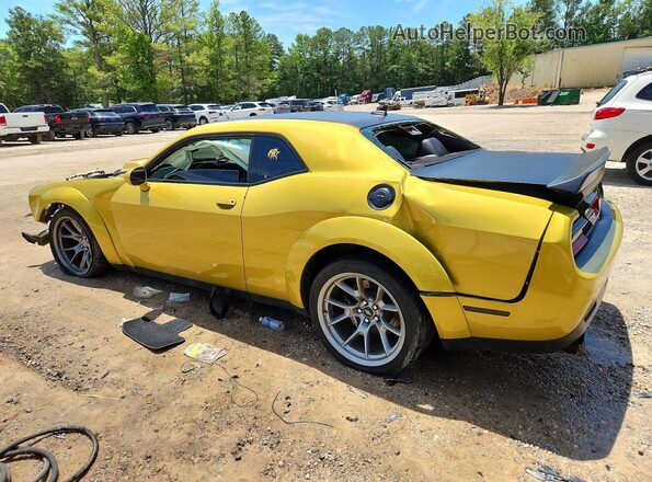 2C3CDZFJ1LH235694 2020 DODGE CHALLENGER Gold Rear left