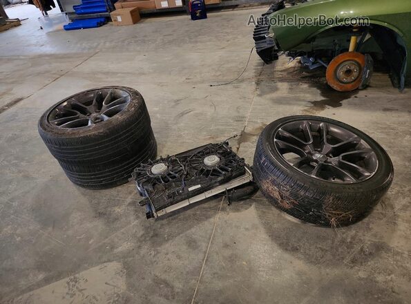 2C3CDZFJ2MH676672 2021 DODGE CHALLENGER Зеленый Вид подкапотного пространства