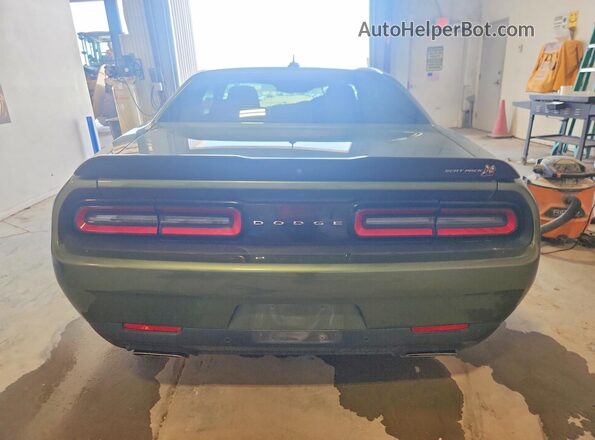 2C3CDZFJ2MH676672 2021 DODGE CHALLENGER Зеленый Вид сзади