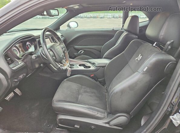 2C3CDZFJ6MH645179 2021 DODGE CHALLENGER Черный Вид салона спереди
