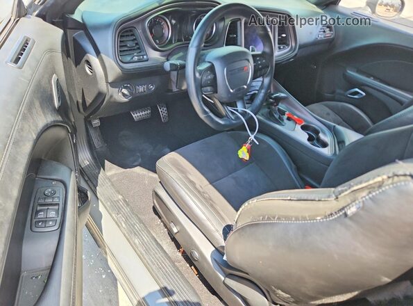 2C3CDZFJ6PH694516 2023 DODGE CHALLENGER Серый Вид панели приборов
