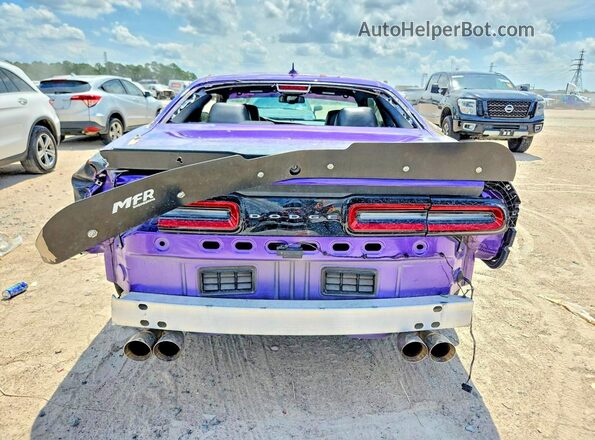 2C3CDZFJ8GH195443 2016 DODGE CHALLENGER Purple Widok z tyłu