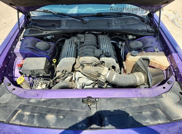 2C3CDZFJ8GH195443 2016 DODGE CHALLENGER Purple Widok wnętrza z tyłu