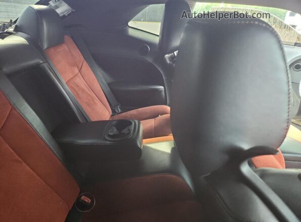 2C3CDZFJ8GH256564 2016 DODGE CHALLENGER Черный Вид задних сидений