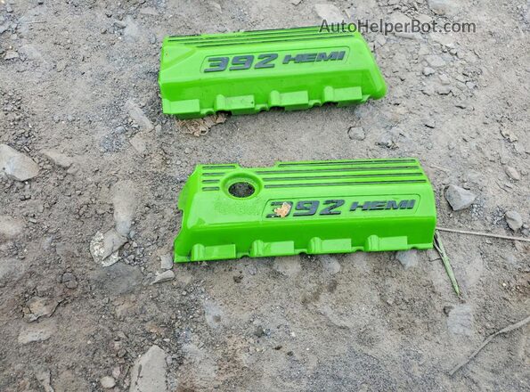 2C3CDZFJ8HH584729 2017 DODGE CHALLENGER Green Engine compartment view