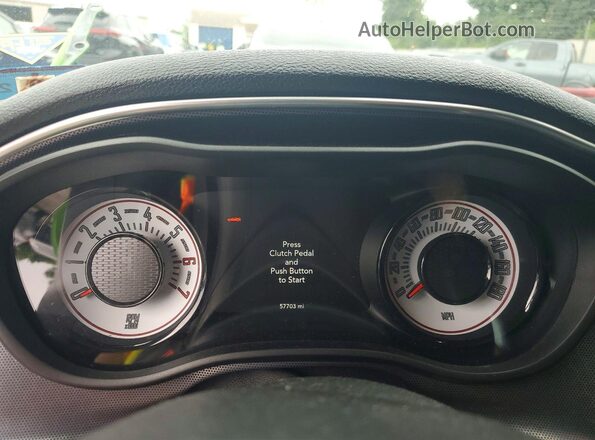 2C3CDZFJ8HH584729 2017 DODGE CHALLENGER Green Instrument cluster view