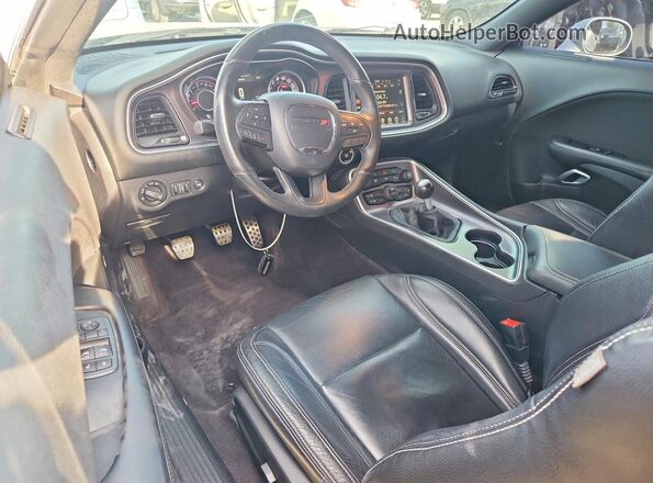 2C3CDZFJXGH137138 2016 DODGE CHALLENGER Silver Vista del salpicadero