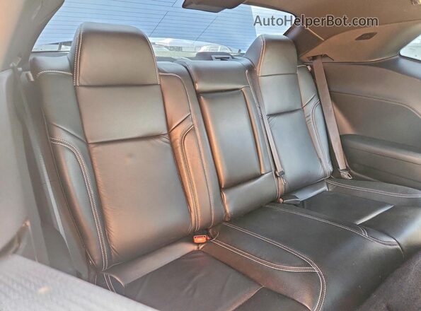 2C3CDZFJXGH137138 2016 DODGE CHALLENGER Silver Vista de los asientos traseros