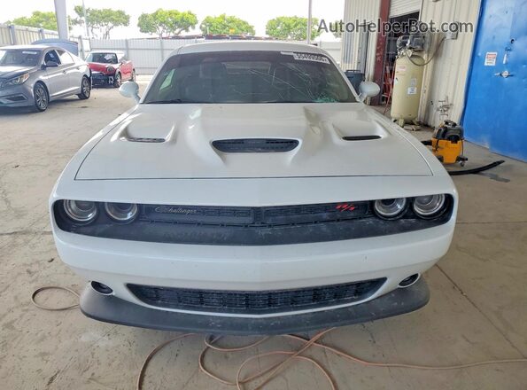 2C3CDZFJXLH134850 2020 DODGE CHALLENGER White Vista frontal