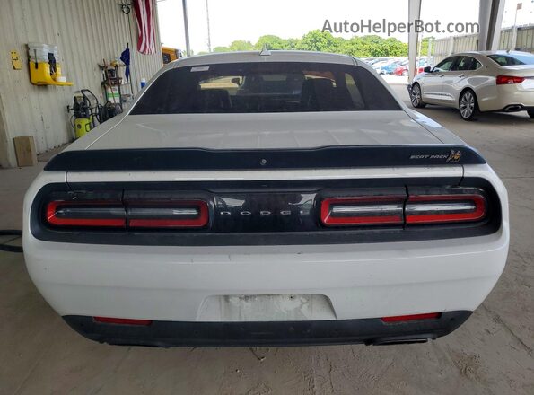 2C3CDZFJXLH134850 2020 DODGE CHALLENGER White Vista trasera