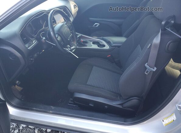 2C3CDZGG3LH255755 2020 DODGE CHALLENGER Silver Vista interior delantera