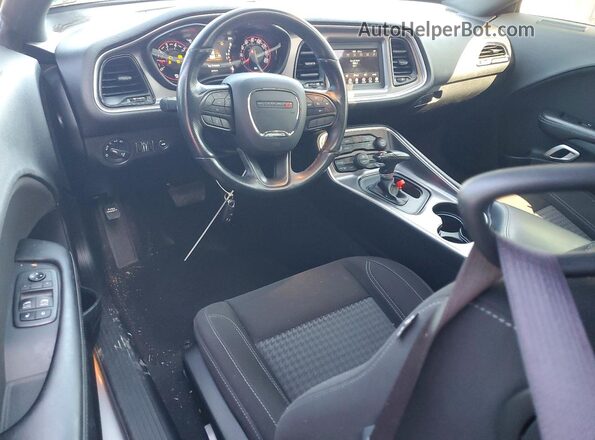 2C3CDZGG3LH255755 2020 DODGE CHALLENGER Silver Vista del salpicadero