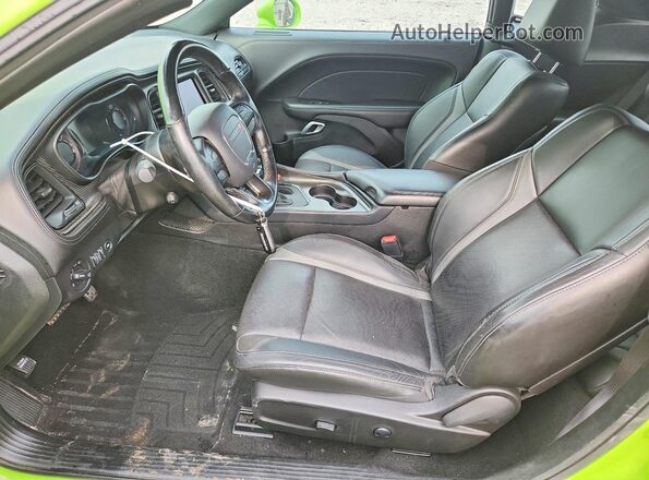2C3CDZGG5PH621883 2023 DODGE CHALLENGER Green Front interior view