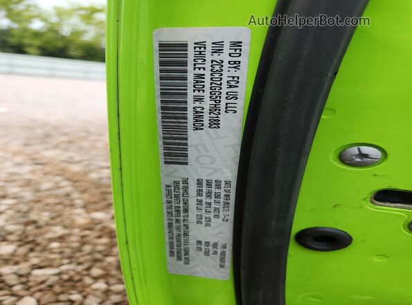 2C3CDZGG5PH621883 2023 DODGE CHALLENGER Green Engine compartment view