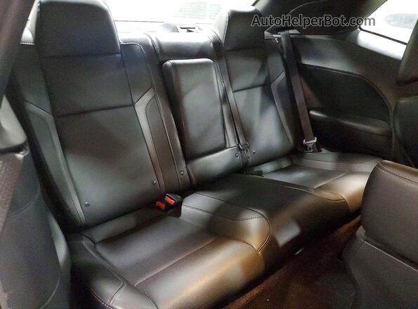 2C3CDZGG6HH556236 2017 DODGE CHALLENGER White Vista de los asientos traseros