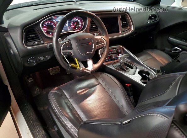 2C3CDZGG6HH556236 2017 DODGE CHALLENGER White Vista del salpicadero