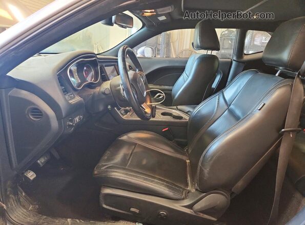 2C3CDZGG6HH641092 2017 DODGE CHALLENGER Gray Front interior view