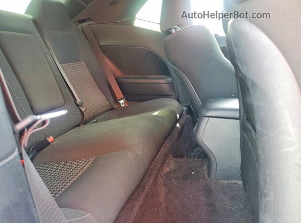 2C3CDZJG5KH557443 2019 DODGE CHALLENGER White Rear seats view