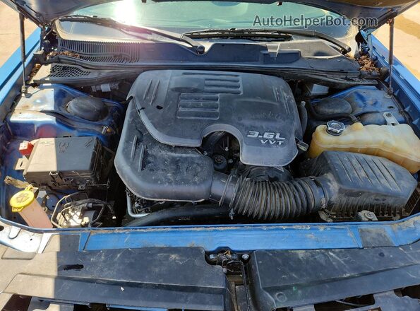 2C3CDZJG6NH230098 2022 DODGE CHALLENGER Blue Rear interior view