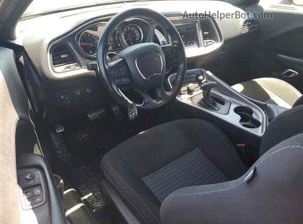 2C3CDZJG7KH756381 2019 DODGE CHALLENGER Black Dashboard view