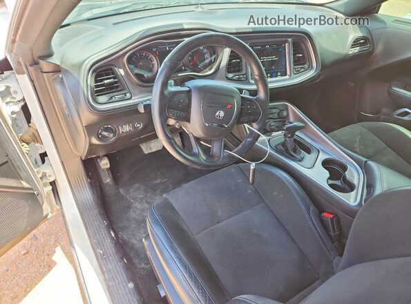 2C3CDZJG7MH670264 2021 DODGE CHALLENGER Белый Вид панели приборов