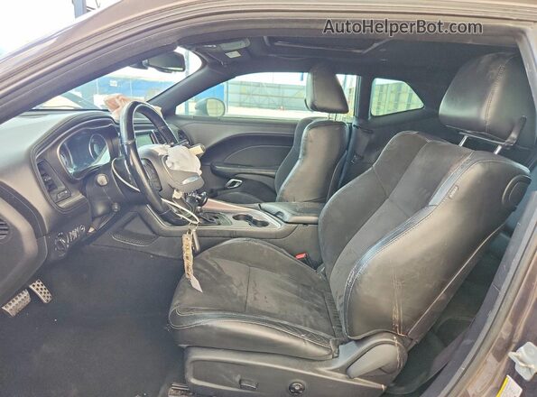 2C3CDZJG9LH103701 2020 DODGE CHALLENGER Gray Front interior view