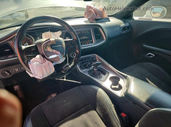2C3CDZJG9NH238695 2022 DODGE CHALLENGER White Առջևի վահանակի տեսք