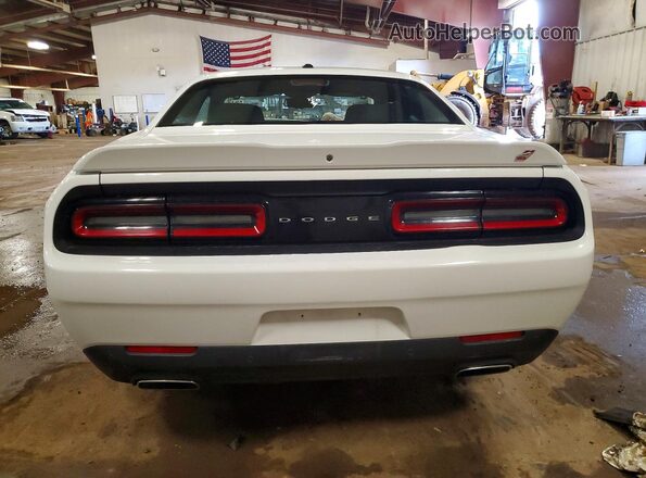 2C3CDZKG2NH219226 2022 DODGE CHALLENGER Белый Вид сзади