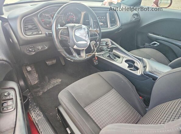 2C3CDZKG3KH635572 2019 DODGE CHALLENGER Red Вид панелі приладів