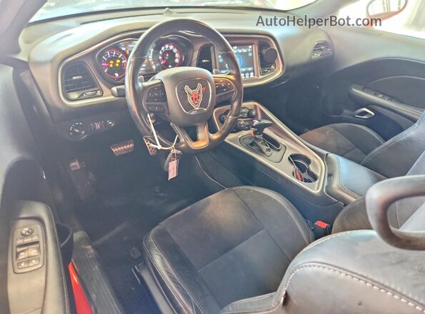 2C3CDZKG4KH640084 2019 DODGE CHALLENGER Orange Vista del salpicadero