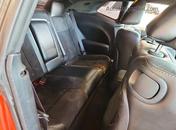 2C3CDZKG4KH640084 2019 DODGE CHALLENGER Orange Vista de los asientos traseros