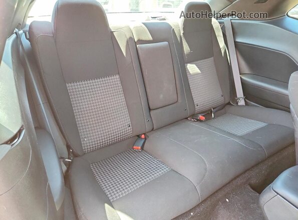 2C3CDZKG4PH670693 2023 DODGE CHALLENGER Silver Vista de los asientos traseros