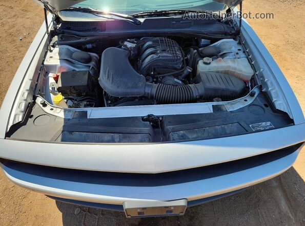 2C3CDZKG4PH670693 2023 DODGE CHALLENGER Silver Vista interior trasera