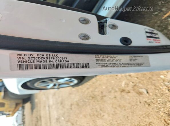 2C3CDZKG9PH600347 2023 DODGE CHALLENGER White VIN კოდის სტიკერის ხედი