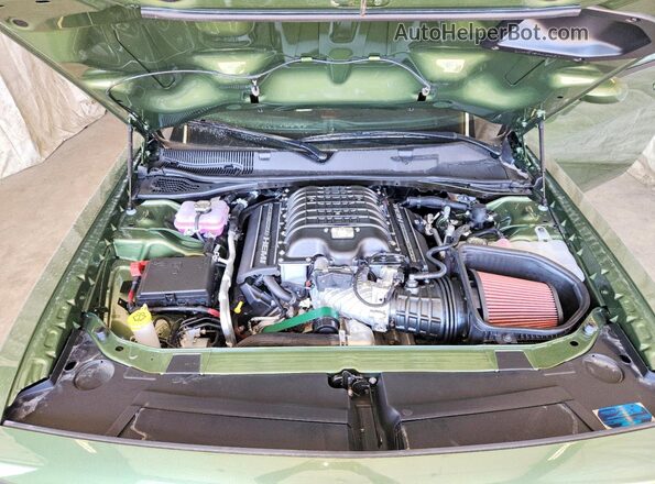 2C3CDZL92PH101924 2023 DODGE CHALLENGER Green Vista interior trasera