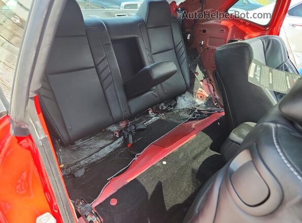 2C3CDZL97KH719166 2019 DODGE CHALLENGER Red Вид задніх сидінь