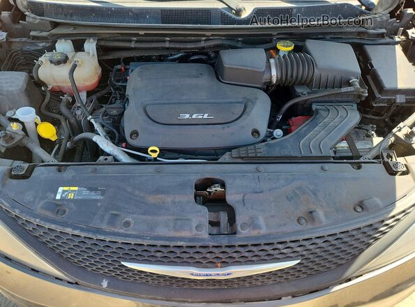 2C4RC1AG3JR355736 2018 CHRYSLER PACIFICA Gray 