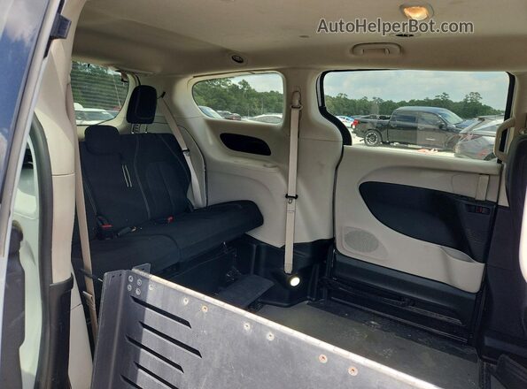 2C4RC1AG6MR565624 2021 CHRYSLER VOYAGER White Widok wnętrza z tyłu
