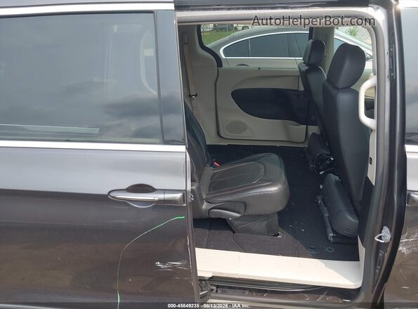 2C4RC1BG0HR543946 2017 CHRYSLER PACIFICA Black Вид наклейки з VIN-кодом