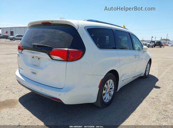 2C4RC1BG0JR110861 2018 CHRYSLER PACIFICA White Հետևի աջ