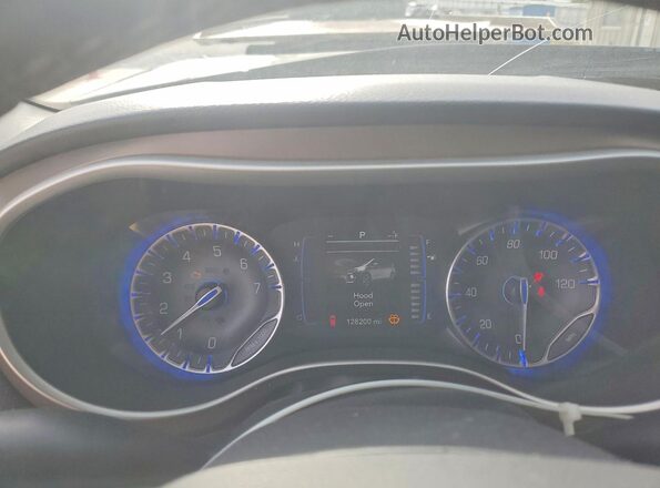2C4RC1BG0JR120127 2018 CHRYSLER PACIFICA Black Սարքավորումների վահանակի տեսք