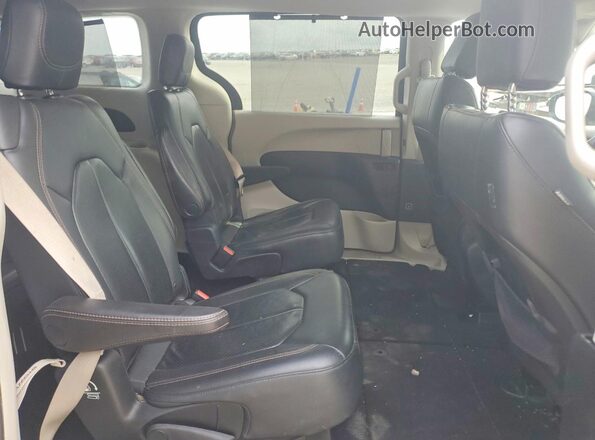 2C4RC1BG0JR120127 2018 CHRYSLER PACIFICA Black Սալոնի հետևի տեսք