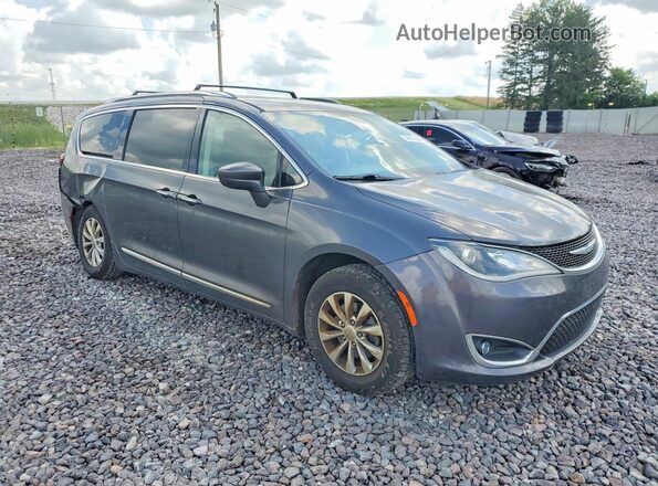 2C4RC1BG0JR149563 2018 CHRYSLER PACIFICA Gray Delantero derecho