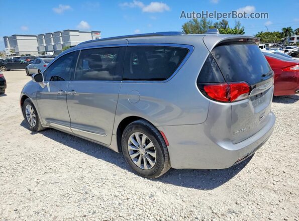 2C4RC1BG0JR290794 2018 CHRYSLER PACIFICA Silver Trasero izquierdo