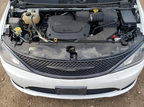2C4RC1BG0KR550239 2019 CHRYSLER PACIFICA White ძრავის განყოფილების ხედი
